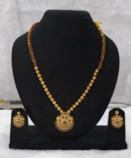 Antique Finished Ruby Feather Royale Haram