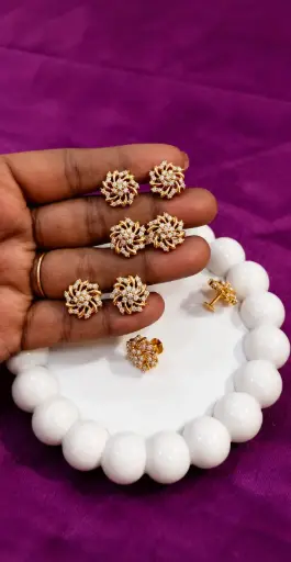 Micro Gold Peral Design Studs